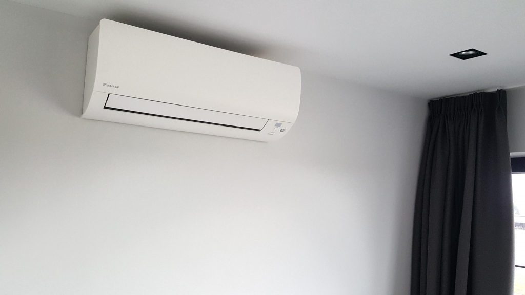 Witte Airco Witte Muur Airflow Koeltechniek Airconditioning